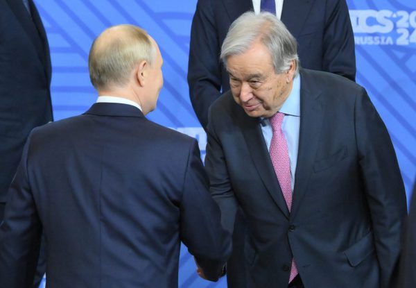 Guterres, l’antisemita che si inchina a Putin