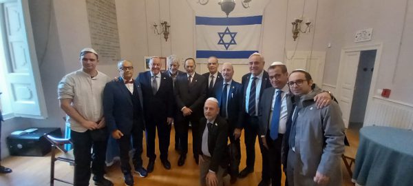 L’ambasciatore Peled in visita a Napoli